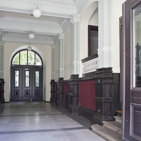 Apartment 44